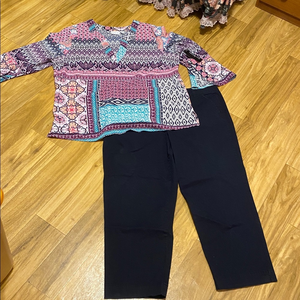 Bundle Style & Co Navy Capris; size 16 & Kim Rogers size XL blouse NWT - Picture 8 of 8